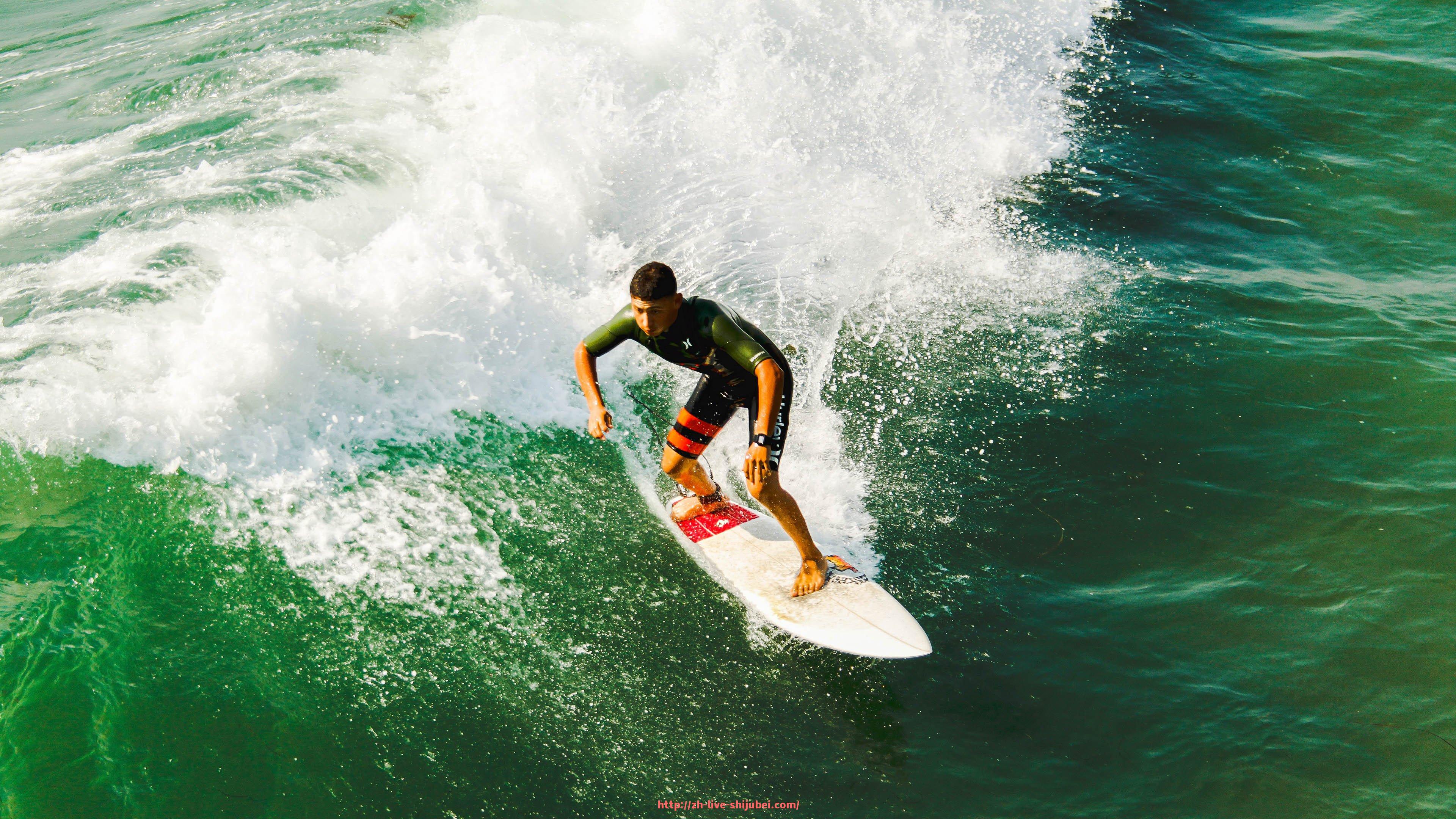 世俱杯直播-山东鲁能对阵北京人和的中超比赛直播与赛况回顾